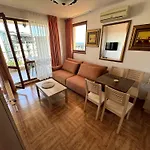 Royal Bay Апартамент