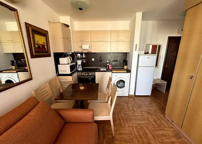 Апартамент Royal Bay